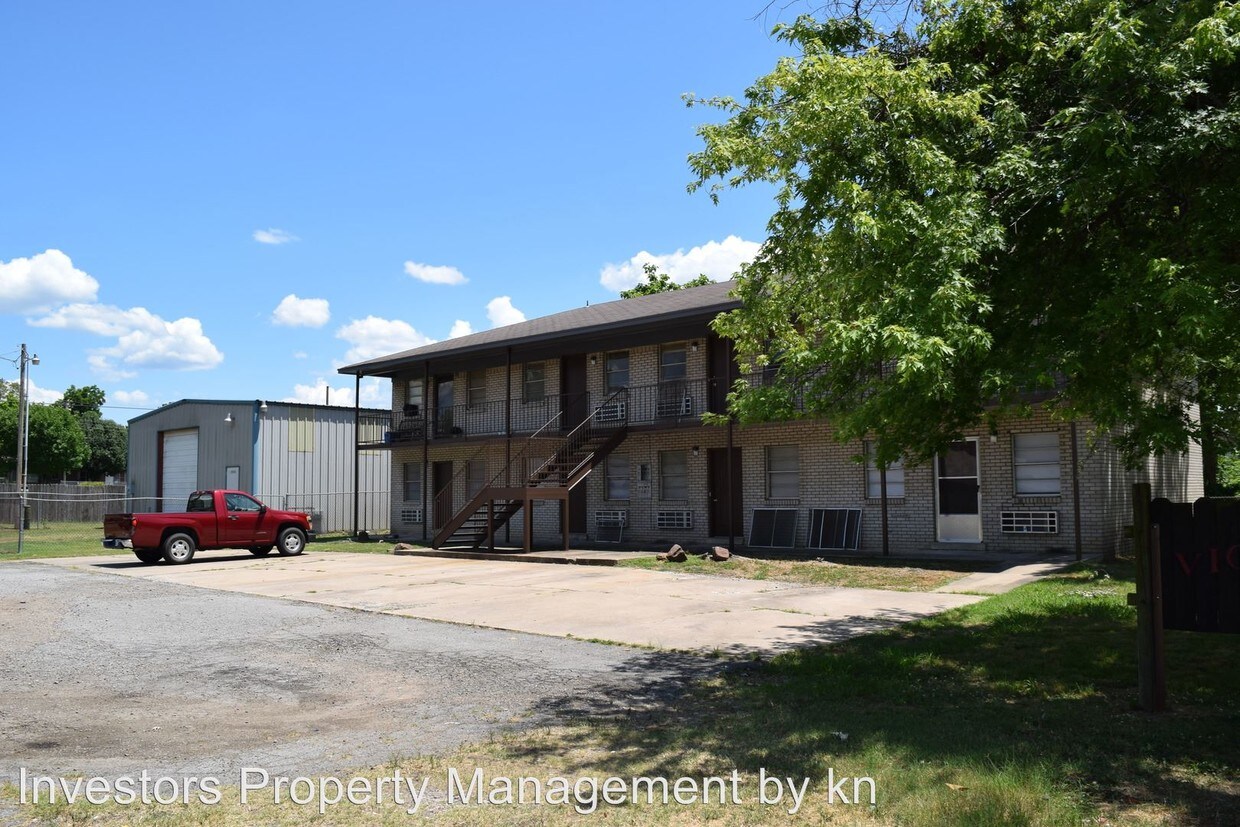 Building Photo - 2800 Vicksburg St