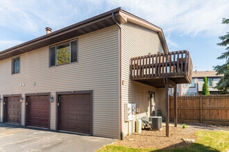 Building Photo - 1707 Cedarbrook Ct