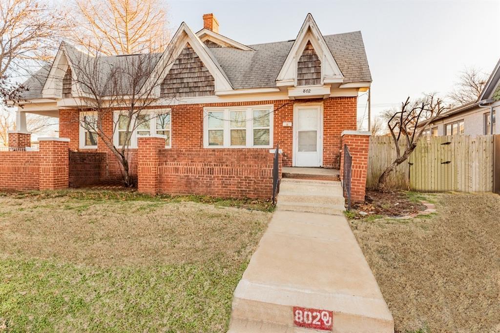 Foto principal - 802 NW 31st St