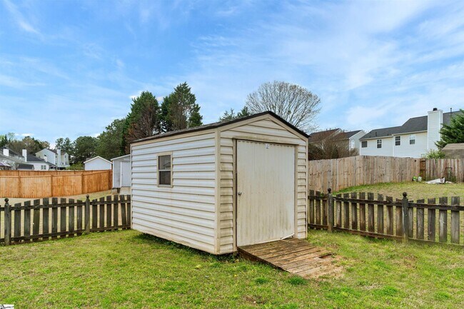 Building Photo - 25 Birkhall Cir