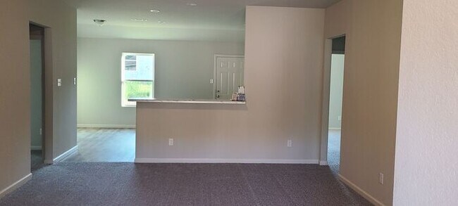 Foto del edificio - New Construction home, energy efficient an...