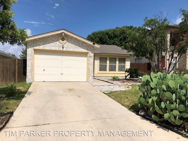 Primary Photo - 2 br, 1 bath House - 12815 Maple Park