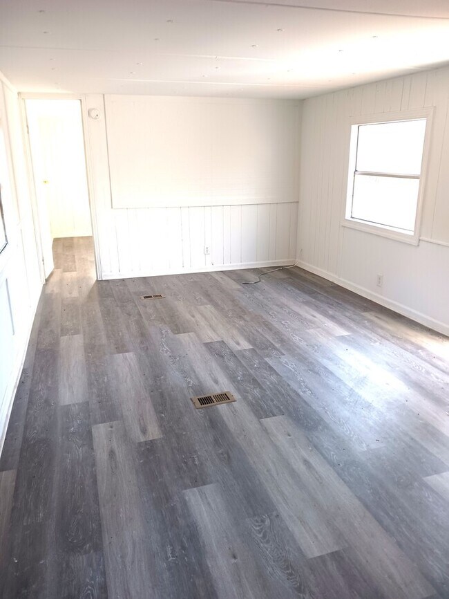 Two Bedroom Mobile home on Large Lot! House Rental in Lancaster, SC