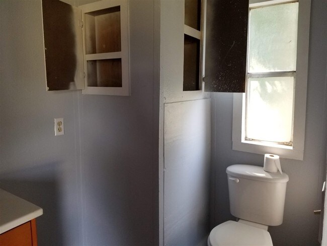Foto del edificio - 329 SW Anderson Pond Way