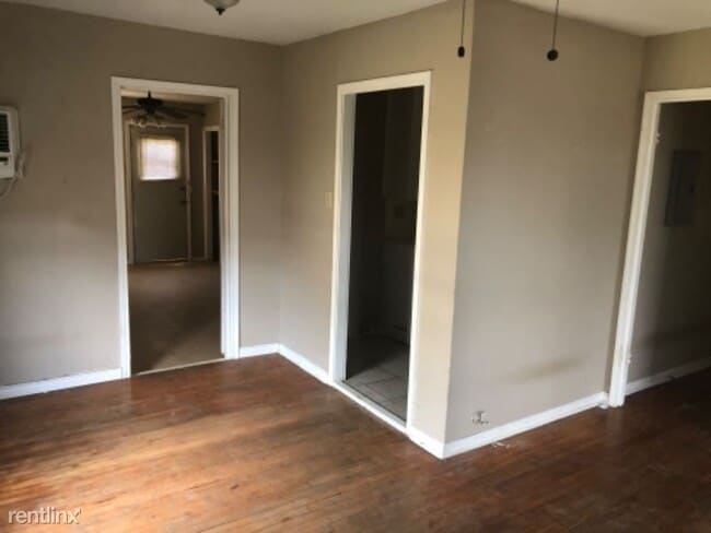Building Photo - 2 br, 1 bath House - 135 Kashmuir Ave.