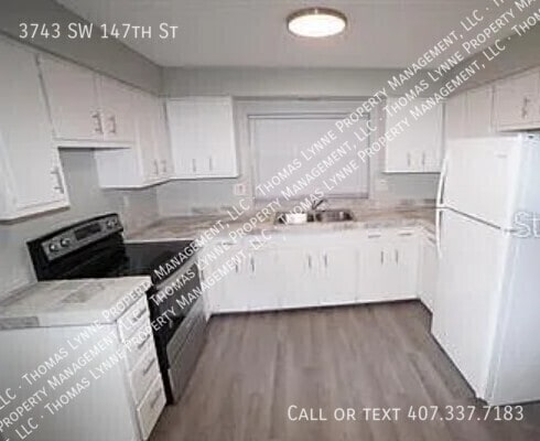 Foto del edificio - 3743 SW 147th St