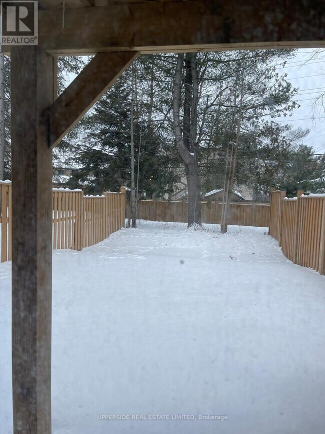 Photo du bâtiment - 32 Greenwood Dr