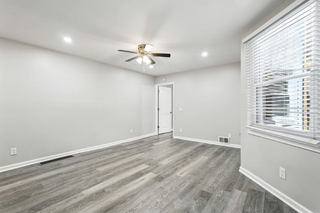 Foto del edificio - 400 Perrysville Ave