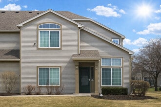 Building Photo - 1036 Woodview Ct