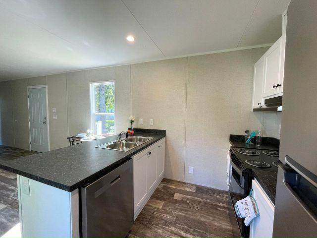 Foto del edificio - 8776 Turkey Ridge Rd