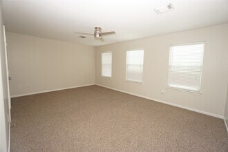 Building Photo - 2434 Ranch Hollow Ct