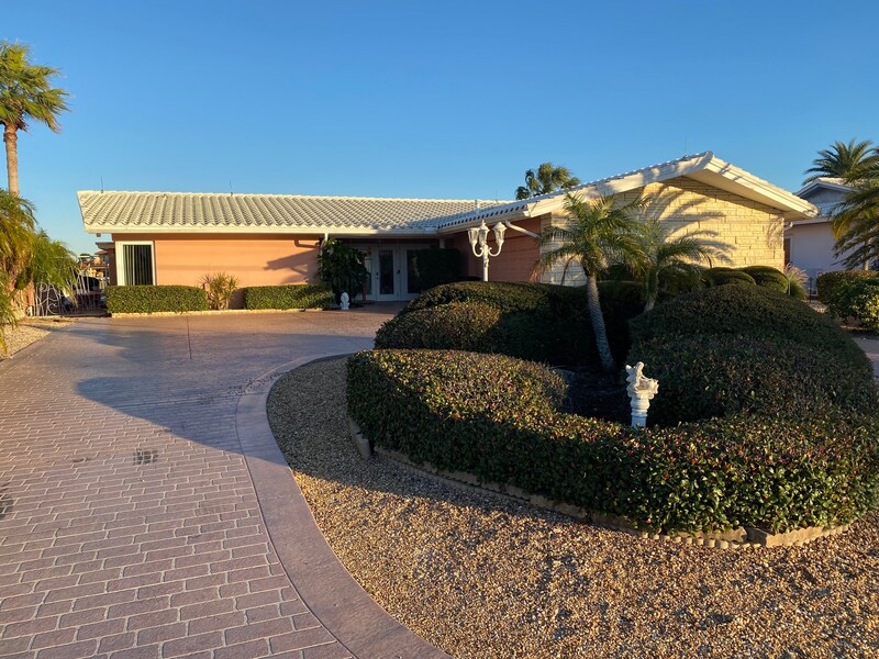 Foto principal - 2507 Bayshore Dr