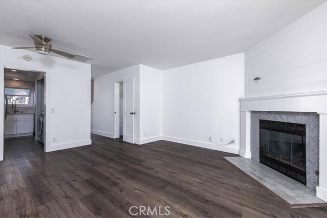 Building Photo - 9 Briarwood Ln