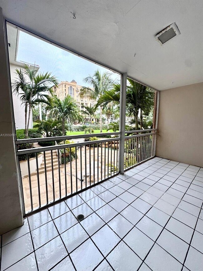 Foto del edificio - 2501 S Ocean Blvd