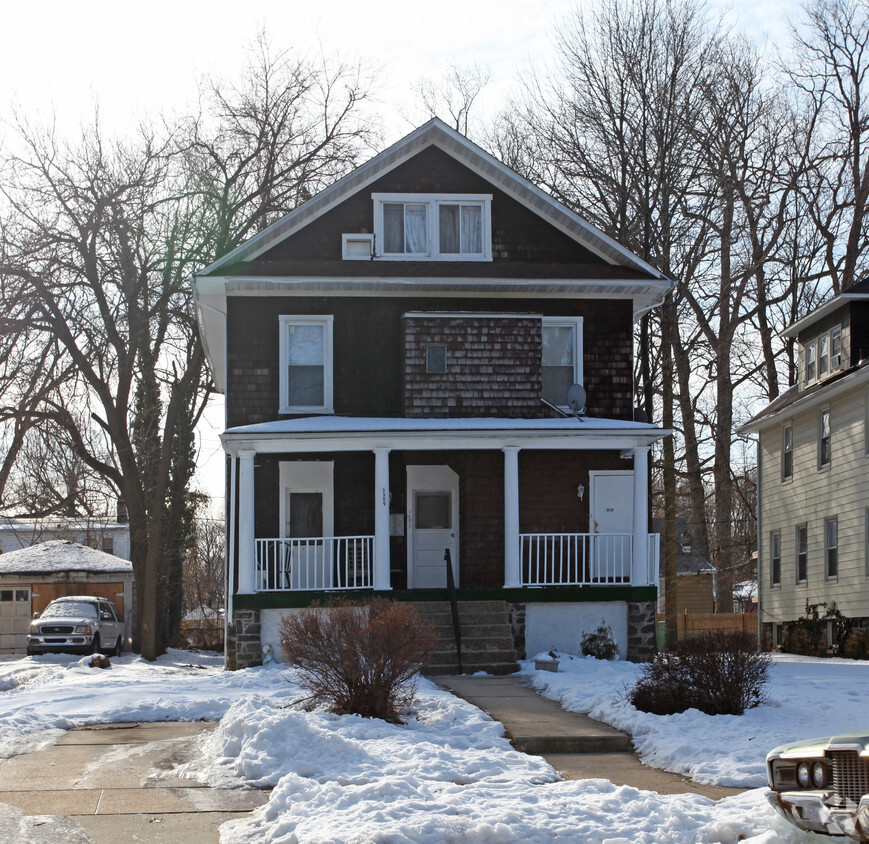 Building Photo - Gwynn Oak Apartments