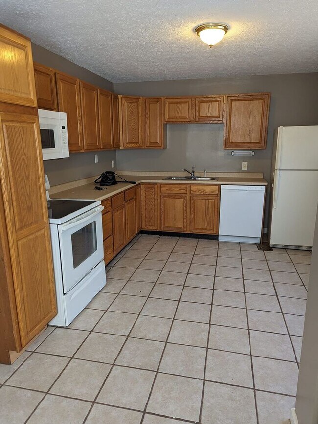 Foto del edificio - Nice 3 bedroom ranch with a 2 car garage.