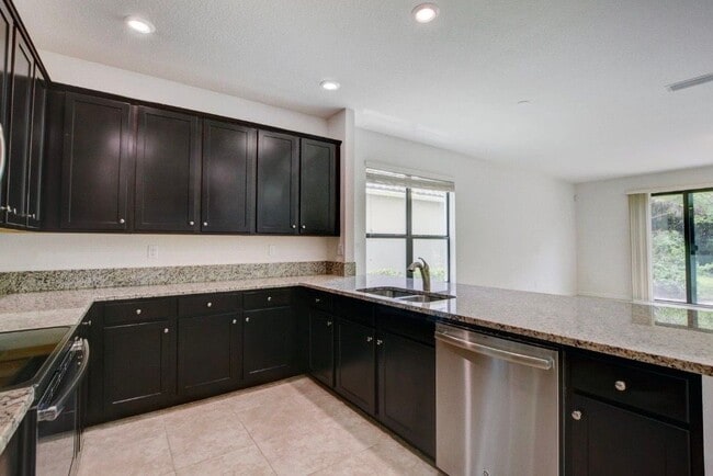 Building Photo - 8979 Gulf Run Way