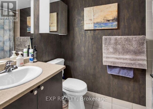 Building Photo - 35 Saranac Blvd