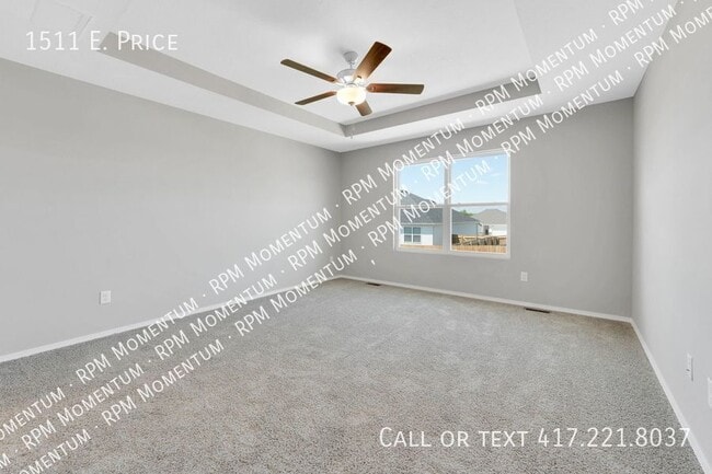 Building Photo - 1511 Price
