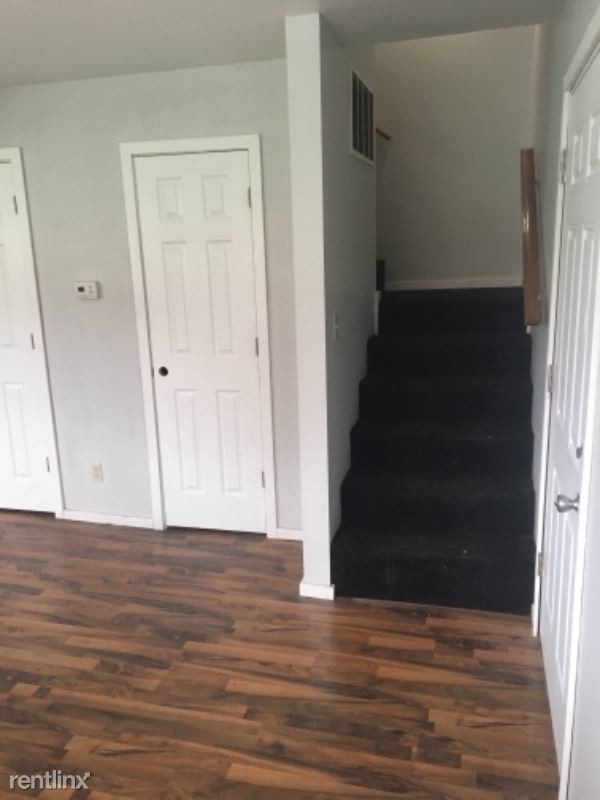 Building Photo - 2 br, 1 bath Apartment - 2845 E University St