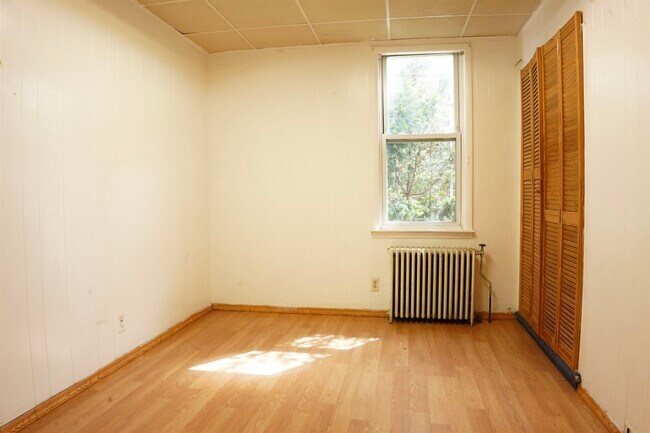 Foto del edificio - 6109 Meadowview Ave