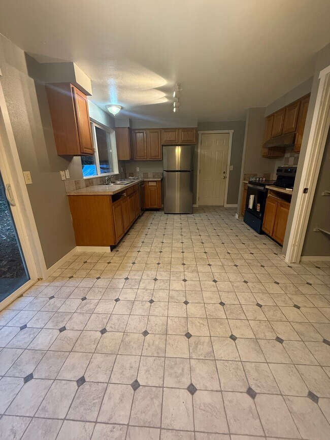 Foto del edificio - 4329 Ridgewood Ln NW