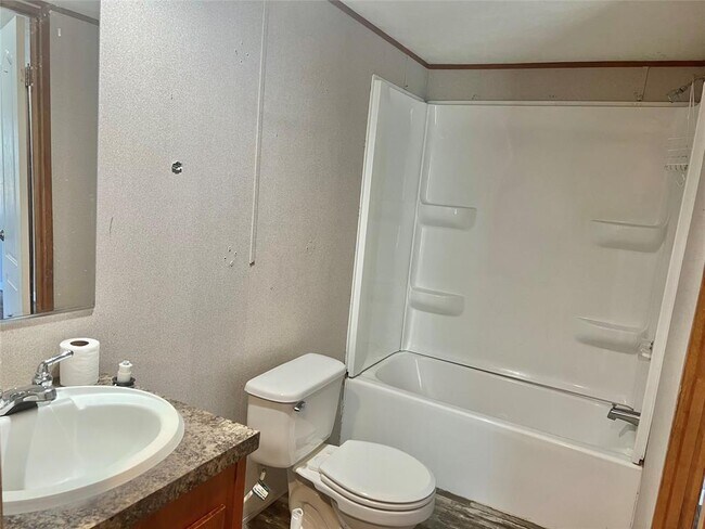 Foto del edificio - 4765 Clay Hill Rd