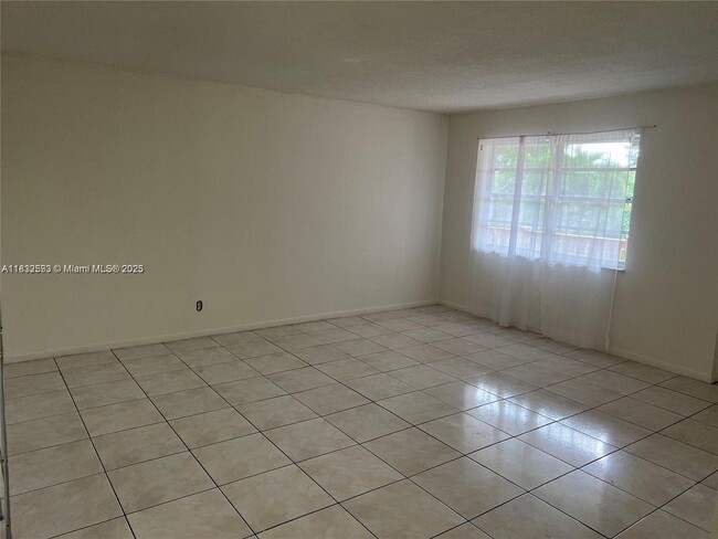 Building Photo - 8704 NW 35th St