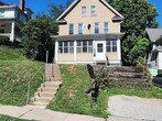 Foto principal - 705 1/2 25th St - 705 1/2