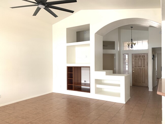 Photo - 11015 W Chino Dr (Sun City, AZ) House