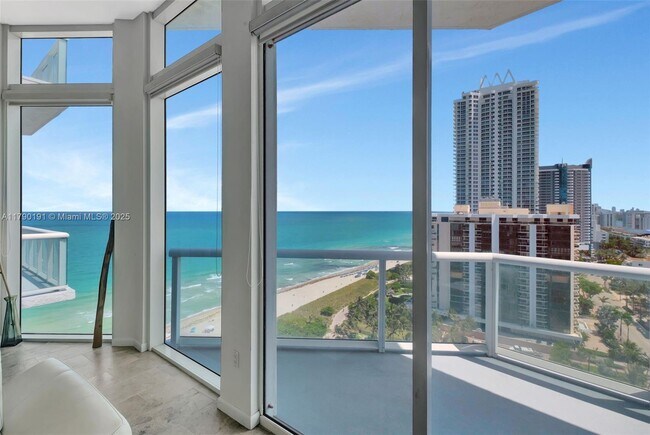 Building Photo - 6515 Collins Ave