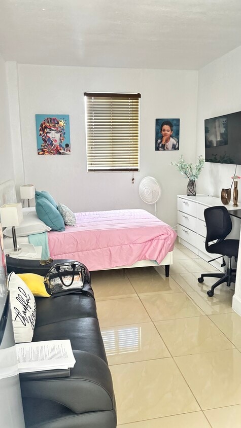 Apartamento de un dormitorio - 8740 SW 41st St