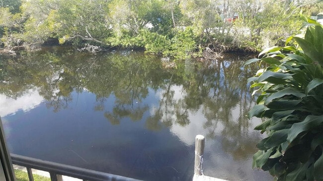 Foto del edificio - 1401 NE 57th Pl