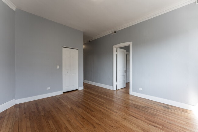 Building Photo - 3826 N Ashland Ave