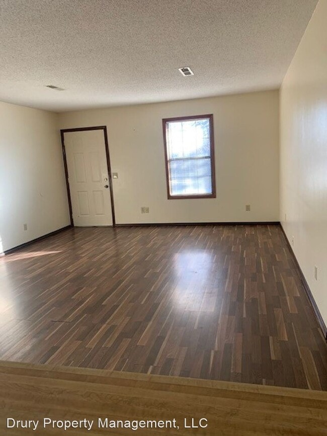 Building Photo - 2 br, 1 bath House - 105 Mills Street, Unit A