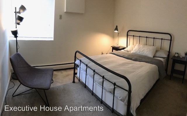 Foto del edificio - 1 br, 1 bath Apartment - 411 Waupelani Dr.