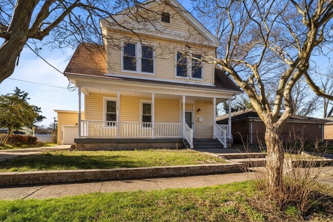 Foto del edificio - 3027 Grandy Ave