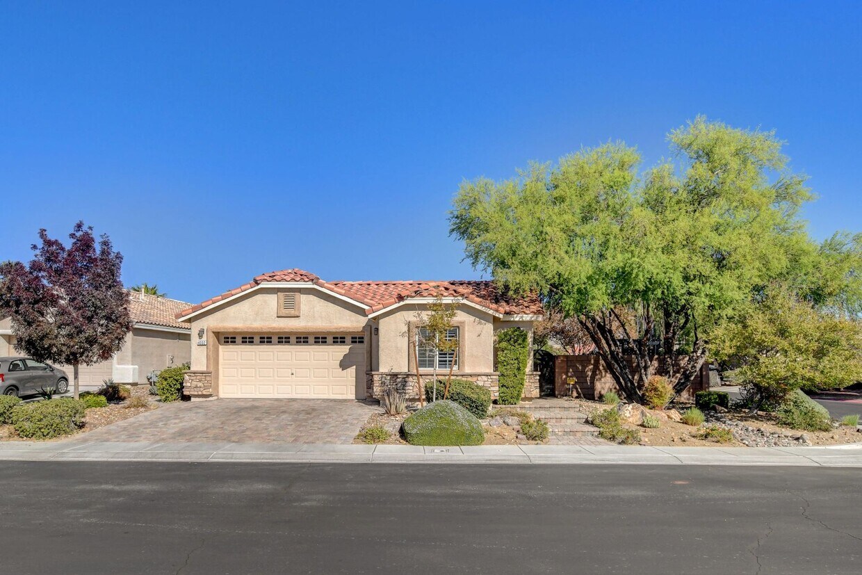 Foto principal - Stunning Aliante Single-Story with Casita ...