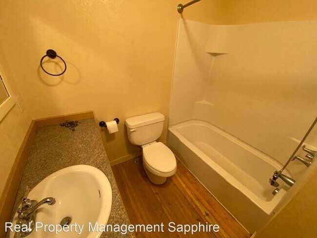 Foto del edificio - 2 br, 1 bath House - 1378 Golf Course Rd