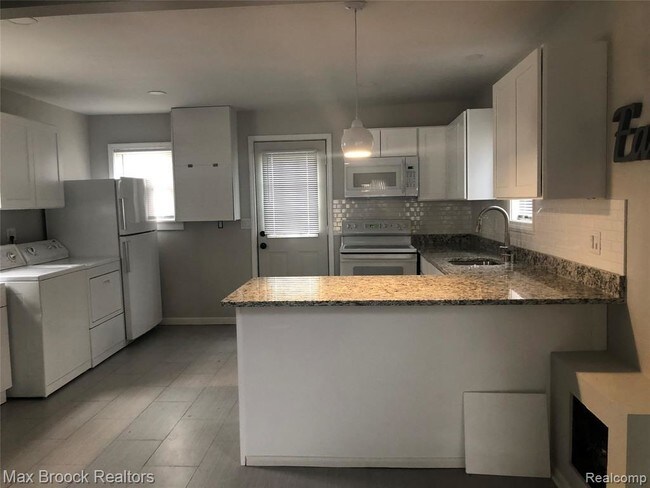 Foto del edificio - 27141 Hampden St