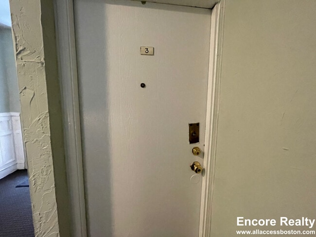 Building Photo - 892 Huntington Ave