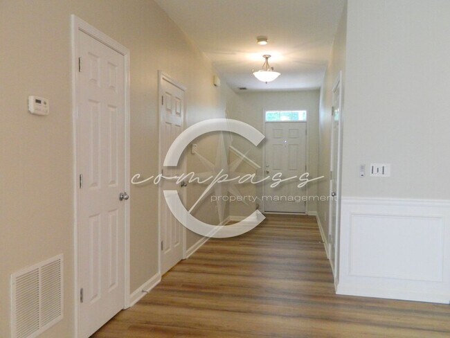 Foto del edificio - 2255 Leicester Way SE