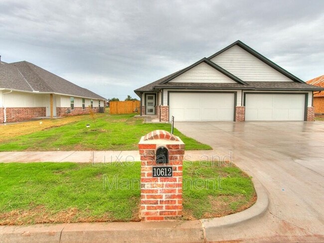 Building Photo - 10526 Harvest Moon Ave