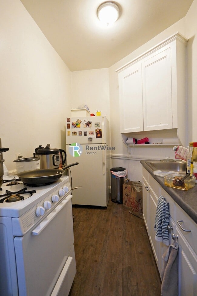 Building Photo - 1848 Commonwealth Ave