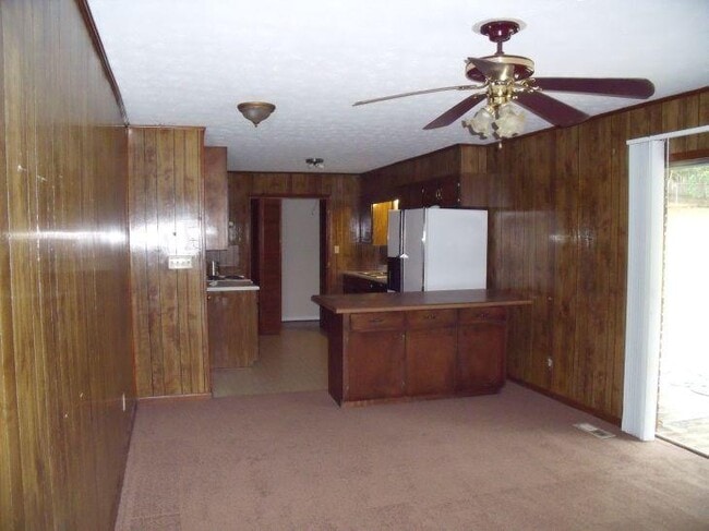 Building Photo - 5729 Etta Dr