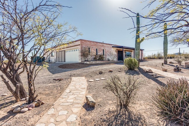 Foto del edificio - 7005 N Wade Rd