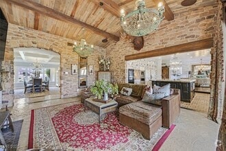Building Photo - 2440 High Vista Cir