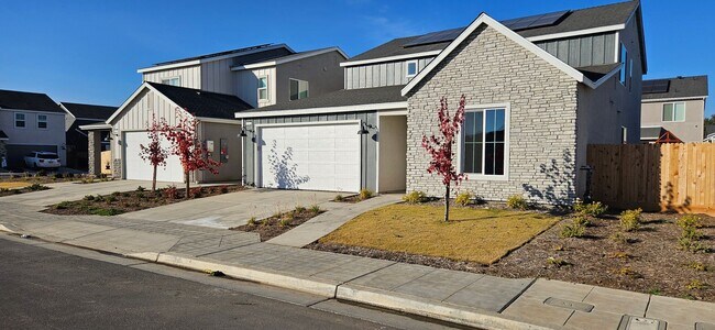 Building Photo - Brand new home that is perfect for a multi...