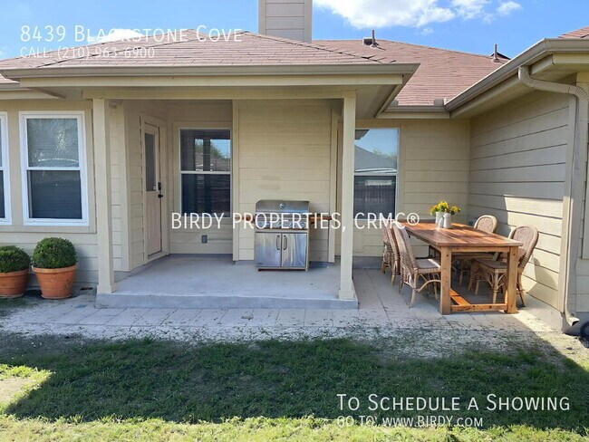Foto del edificio - 8439 Blackstone Cove
