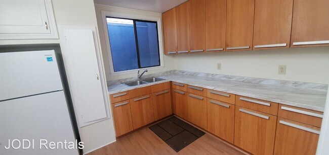 Foto del edificio - 3 br, 1 bath House - 1844 29th Avenue